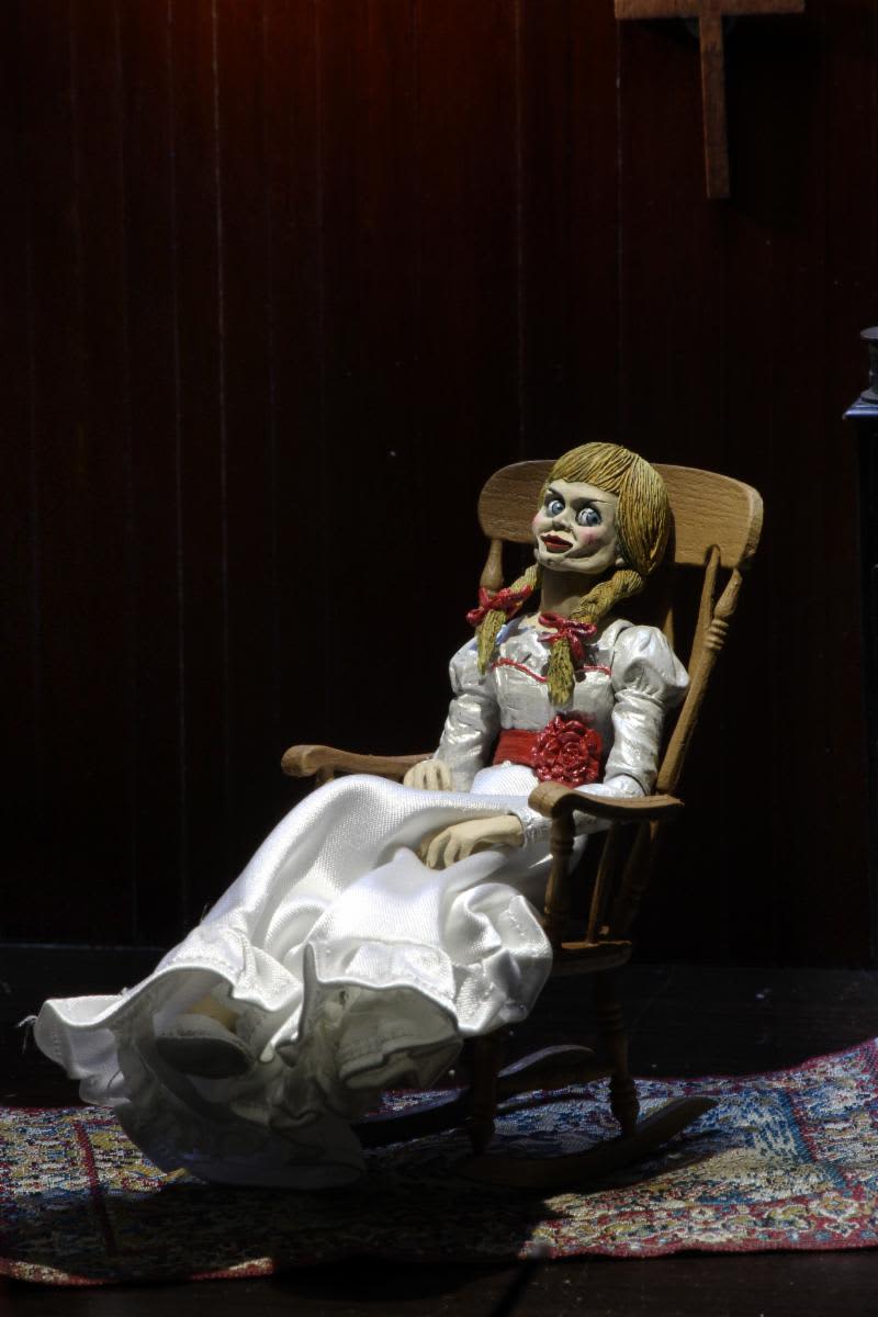 The Conjuring Universe – 7″ Scale Action Figure – Ultimate Annabelle (Annabelle 3)