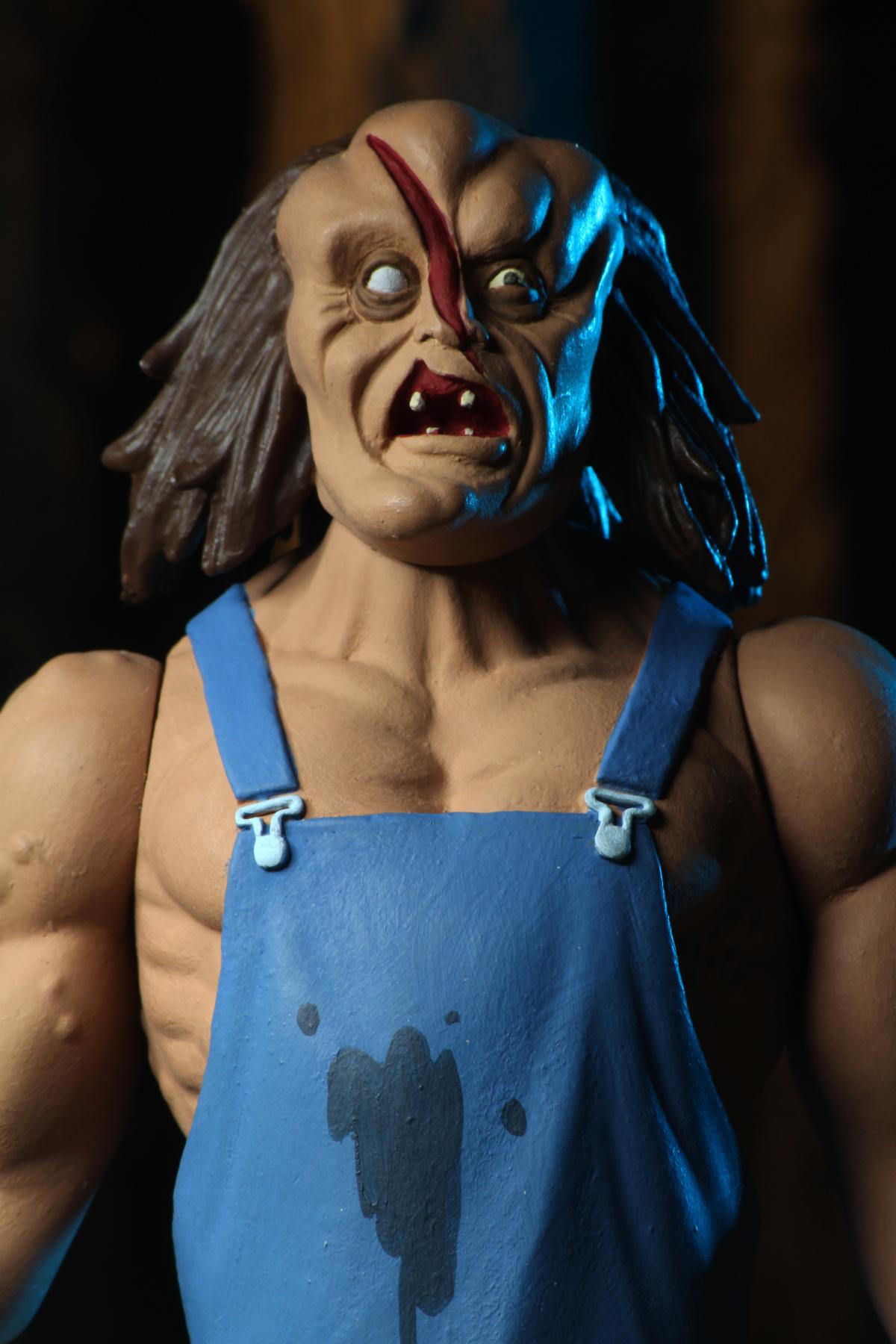 Toony Terrors – 6" Action Figures - Victor Crowley